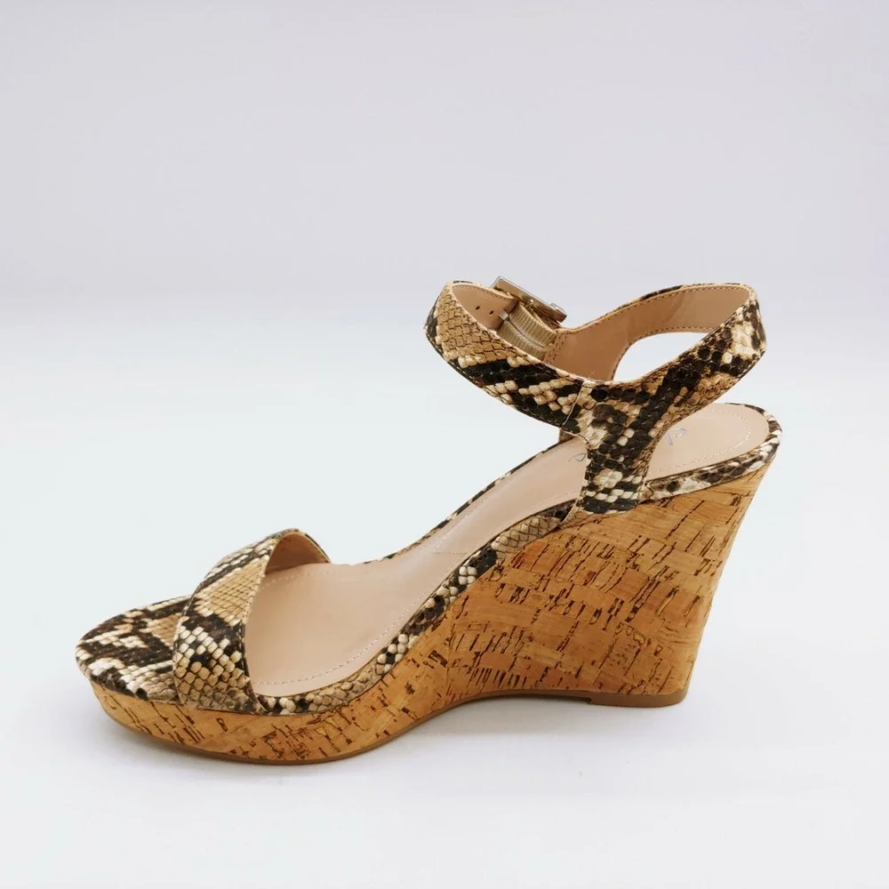 Charles David Sandals Woman Lambert Brown Snakeskin 9.5 Ankle Strap Shoe Wedge‎